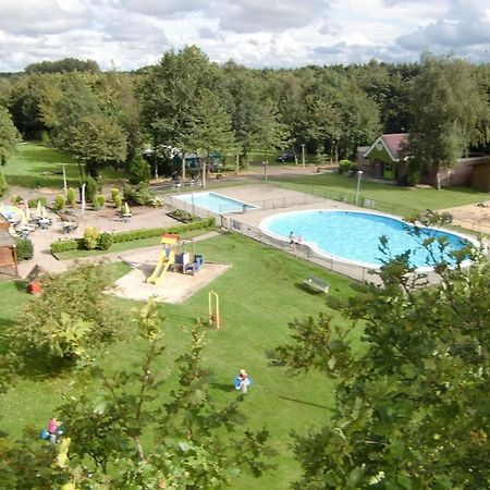 Vakantiepark T Urkerbos - Blokhutje Luaran gambar