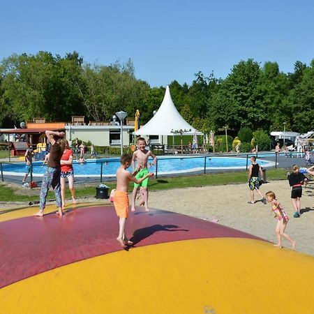 Vakantiepark T Urkerbos - Blokhutje Luaran gambar
