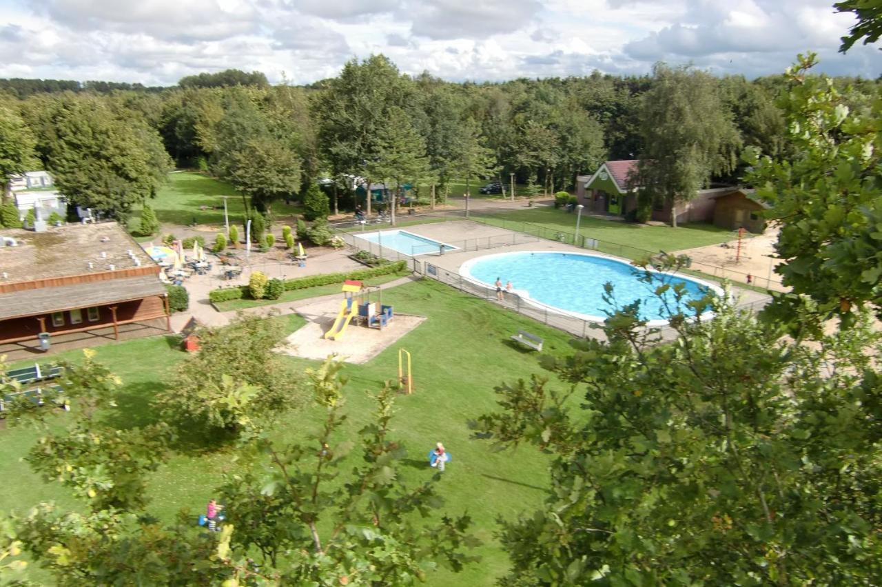 Vakantiepark T Urkerbos - Blokhutje Luaran gambar