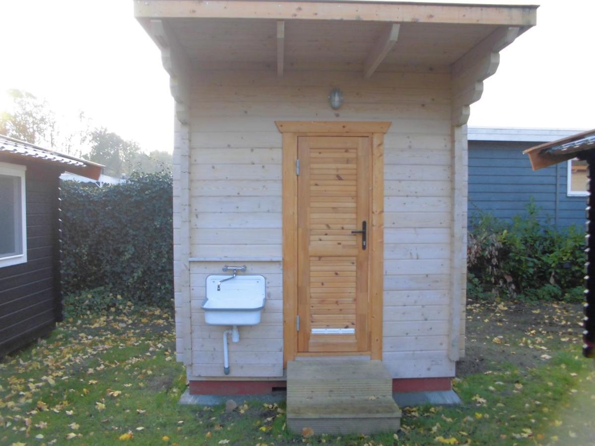 Vakantiepark T Urkerbos - Blokhutje Luaran gambar